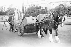 Kingston Council workers seen here repairing a manhole. January 1939 Kingston Council workers seen here repairing a manhole. January 1939