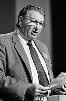 Labour Party conference, Bournemouth. MP Eric Heffer. 30th September 1985 Labour Party conference, Bournemouth. MP Eric Heffer. 30th September 1985