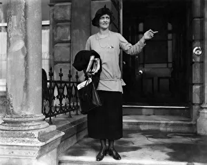 Lady Astor, first woman member of parliament. Octobe 1924 Lady Astor, first woman member of parliament. Octobe 1924