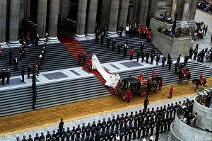 Lady Diana Spencer, soon to be Princess Diana, arrives at St Paul' Lady Diana Spencer, soon to be Princess Diana, arrives at St Paul'