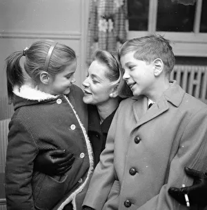 Lauren Bacall with her son and daughter January 1959 Lauren Bacall with her son and daughter January 1959
