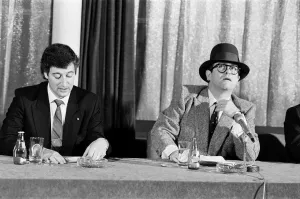 Left to right, Paul White (From Hanover Drew) and Elton John Left to right, Paul White (From Hanover Drew) and Elton John