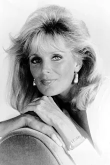 Linda Evans American Actress - January 1989 dbase Linda Evans American Actress - January 1989 dbase