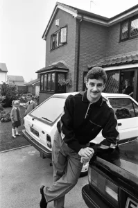 Liverpool footballer John Aldridge at home. 13th September 1989 Liverpool footballer John Aldridge at home. 13th September 1989