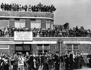 Liverpool gets a cheering singing send off from several hundred fans Liverpool gets a cheering singing send off from several hundred fans
