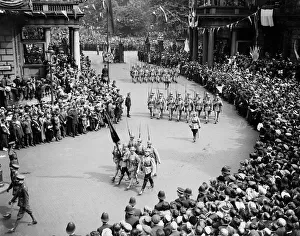London victory march. Leaving Albert Gate. May 1919 London victory march. Leaving Albert Gate. May 1919