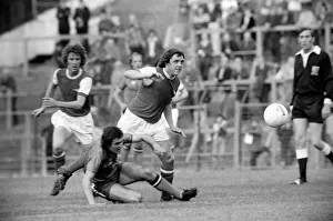 Luton Town. vs. Arsenal. August 1977 77-04352-011 Luton Town. vs. Arsenal. August 1977 77-04352-011