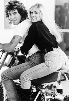Lynsey de Paul singer with Eddie Kidd dbase MSI Lynsey de Paul singer with Eddie Kidd dbase MSI