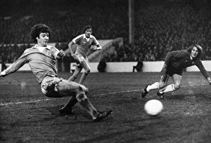 Images Dated 4th December 1976: Man City 3-2 Derby, league match at Maine Road, Saturday 4th December 1976, Brian Kidd