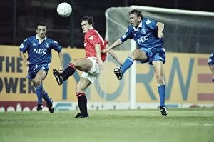 Images Dated 19th August 1992: Manchester United 0 - 3 Everton, Premier League match at Old Trafford. Mark Hughes