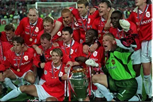 Manchester United players May 1999 including goalkepeer Peter Schmeichel (3rd R Manchester United players May 1999 including goalkepeer Peter Schmeichel (3rd R