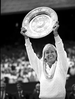 Martina Navratilova beat Chris Evert and won the Wimbledon ladies singles final Martina Navratilova beat Chris Evert and won the Wimbledon ladies singles final