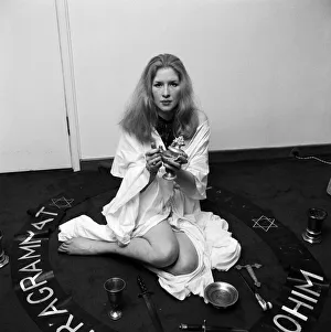 Maxine Morris, Queen of England's 30, 000 witches signed this week at technical Maxine Morris, Queen of England's 30, 000 witches signed this week at technical