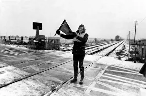 When a mechanical fault put the Follingsby automatic level crossing out of action ofn When a mechanical fault put the Follingsby automatic level crossing out of action ofn