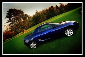 MG 8 December 1999 Dark blue alloy wheels hard top MG 8 December 1999 Dark blue alloy wheels hard top