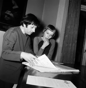 Mia Farrow and husband Andre Previn at the London Music Club in Holland Park, London Mia Farrow and husband Andre Previn at the London Music Club in Holland Park, London
