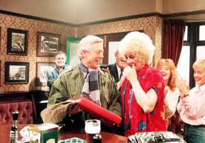 Michael Aspel TV Presenter of This is your Life surprising Liz Dawn of coronation street Michael Aspel TV Presenter of This is your Life surprising Liz Dawn of coronation street