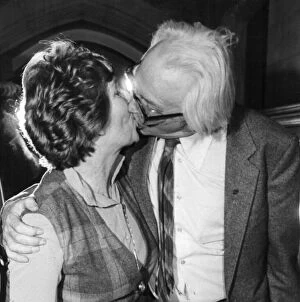 Images Dated 10th November 1980: Michael Foot kissing wife JIll Craigie - Novemer 1980 -----