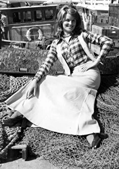 Images Dated 4th May 1972: Michelle Lane model poses for pictures on quayside 4th May 1972