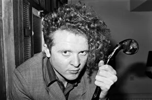 Images Dated 28th May 1986: Mick Hucknall, singer with Simply Red. 28th May 1986
