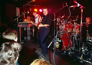 Midge Ure on stage at King Tut's Glasgow November 1988 Midge Ure on stage at King Tut's Glasgow November 1988