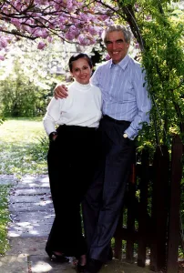 Mike Scott TV Presenter with his wife A©Mirrorpix Mike Scott TV Presenter with his wife A©Mirrorpix