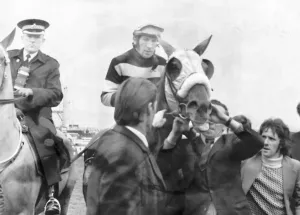 00006 Prints: 1975 Grand National Print: L Escargot and Jockey Tommy Carberry