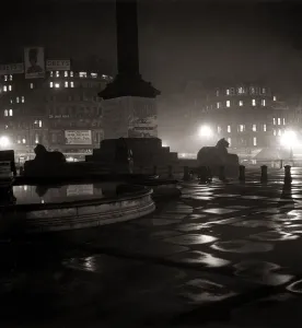 Trafalgar Square Print - Nelson's Column with Lions