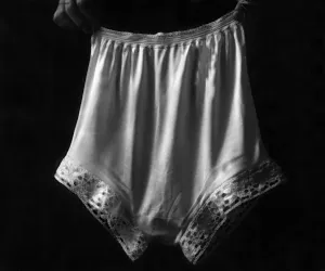 00007 Prints: Gussie Moran Wimbledon Tennis Print 1947