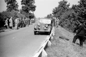 00009 Prints: Transport Road Safety Print: Dahl Safety Kerb Demonstration