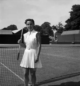 00013 Prints: Mrs. Maria Weiss Wimbledon Tennis Print, June 1952