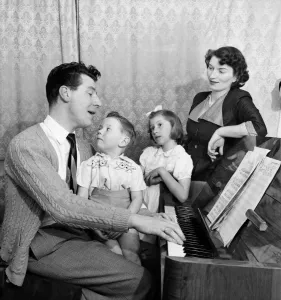 00014 Prints: Max Bygraves Print, October 1950
