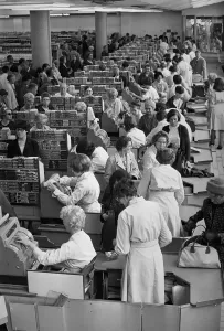 00017 Prints: Sainsbury's Shopper Print, Coventry, 1967