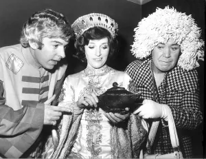 00017 Prints: Colour Print of Coventry Theatre Pantomime Cast