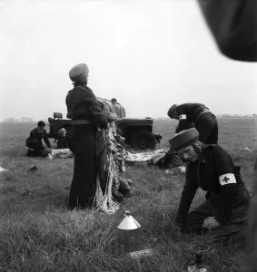 00021 Prints: RAF Parachute Nurses Print 1948