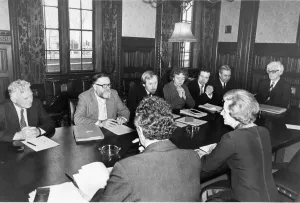 00028 Prints: Black and white photograph print of a meeting at the House of Commons