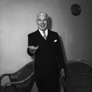 00029 Prints: Charlie Chaplin 1952 Print