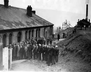 00035 Prints: Print of Welsh miners on strike at Nine Mile Point Colliery