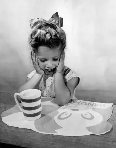 00036 Prints: Child's Table Mat with Spill-Resistant Design, Print