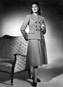 00038 Prints: 1940s Nicoll Print: Late Summer Fashion