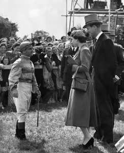 00043 Prints: Print of Her Majesty the Queen at the 1953 Derby