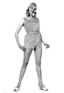 00056 Prints: Reveille Fashions: Jo Waring Print July 1963