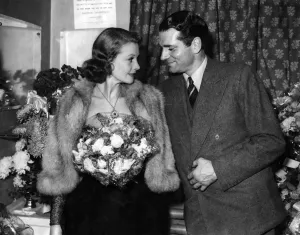 00059 Prints: Sir Lawrence Olivier and Vivien Leigh in Dressing Room Print, 1949
