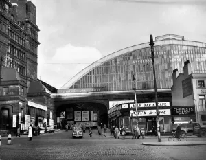 Vintage Railway Stations UK Prints: Liverpool Lime Street Station. February 1953 P008114