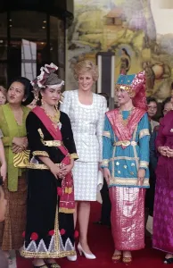 00066 Prints: Prince and Princess of Wales in Indonesia 1989 Print
