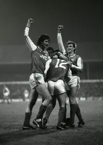 Prints of Spurs v Arsenal Littlewoods Cup Semi-Final 04/03/1987 March 1987 87/1153 0000to0099 Prints: Spurs v Arsenal Littlewoods Cup Semi-Final Print 04/03/1987