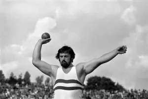 00070 Prints: Geoff Capes Shot Putt Print, Crystal Palace 1975