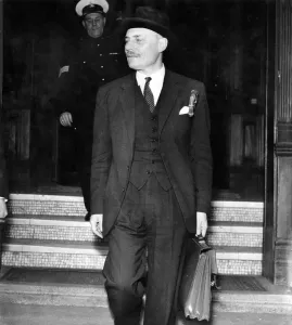 Enoch Powell Leaves the Exchange Hotel Print, Liverpool 1965