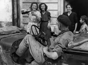 00072 Prints: 8th Army's Sicilian Welcome Print, August 1943