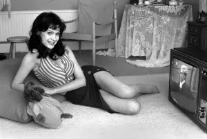 00075 Prints: Madeline Smith Print, 1974